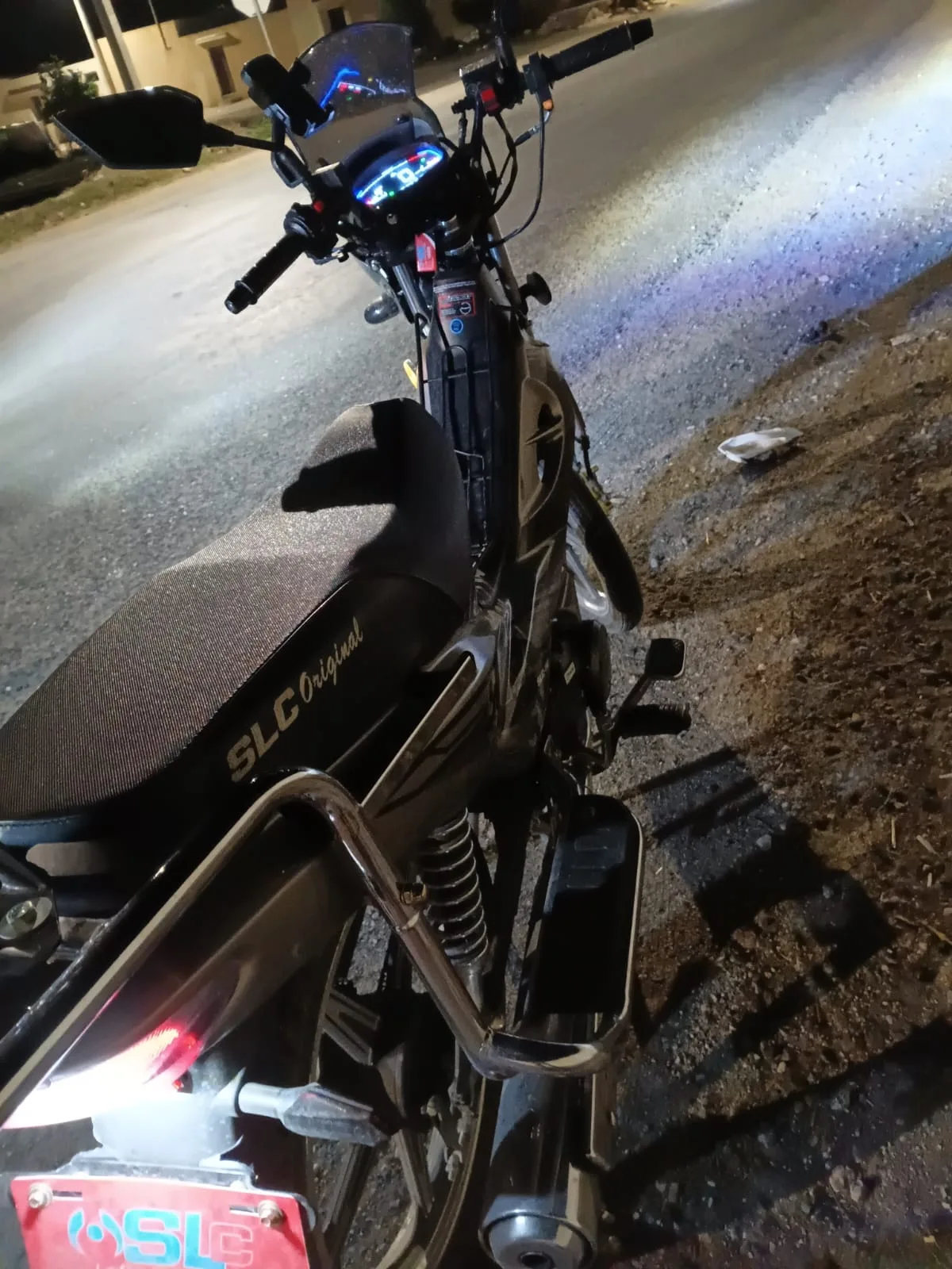 Moto en excellent état – 6 000 km SLC